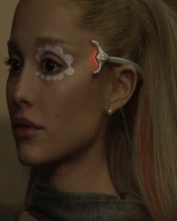 دانلود آهنگ Ariana Grande-we can-t be friends (wait for your love) [string version]